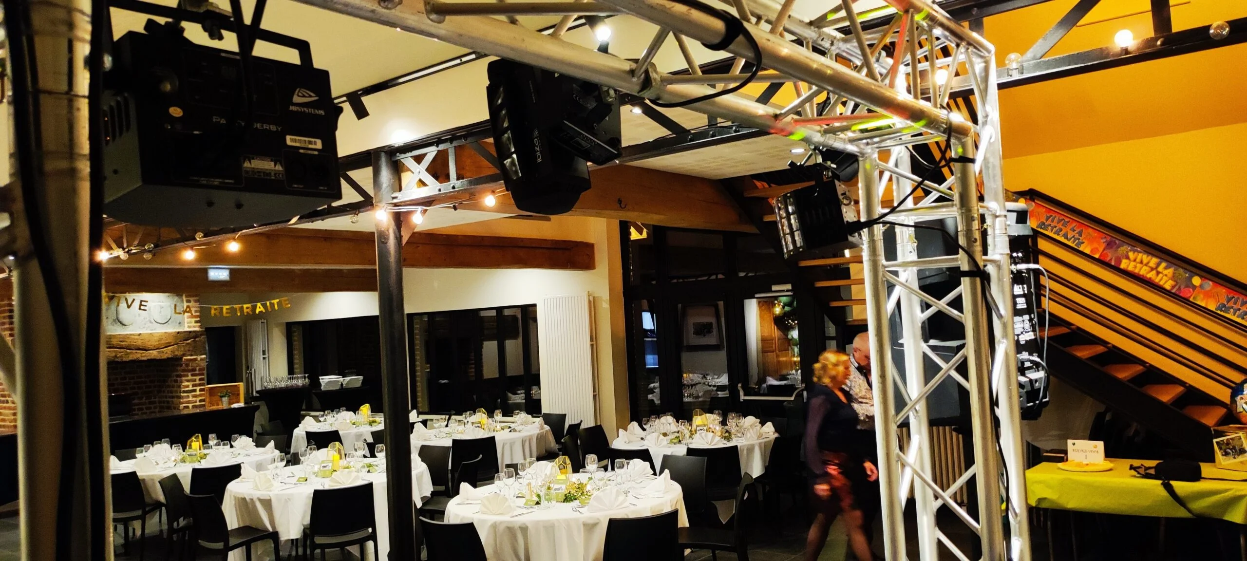 services Mariage moderne dj. Plusieurs solutions clés en main